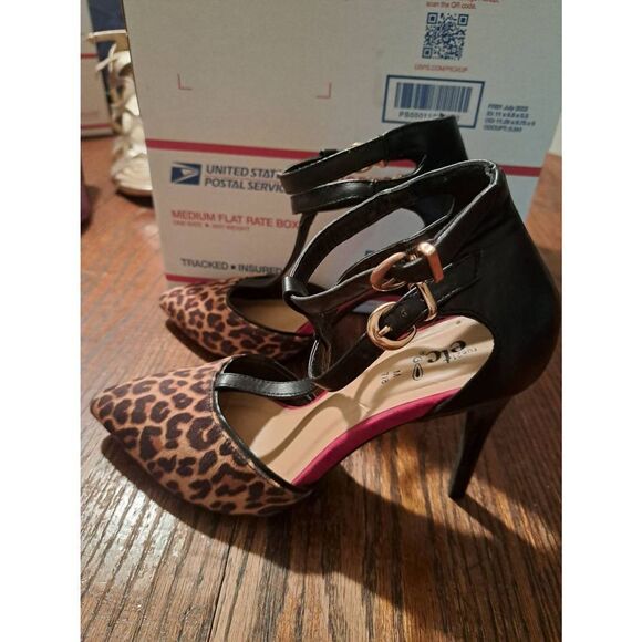 Medium 7/8 Rue 21 Ect! Black Leopard Cheetah Red Stiletto Pump High Heel Shoes - Picture 2 of 12